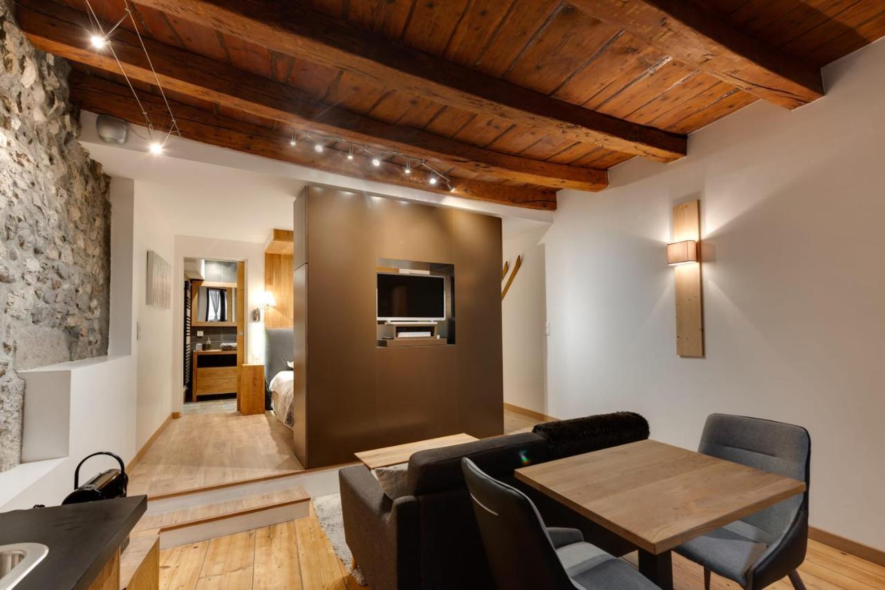 La Cour Filaterie - Suite au d'Annecy PDJ en option Extérieur photo
